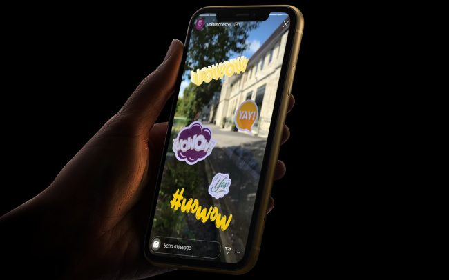 UOWOW instagram stickers mobile